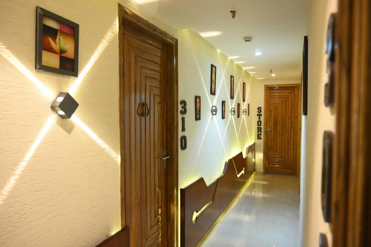 Hotel Grand Kailash,Kotdwāra Exterior foto